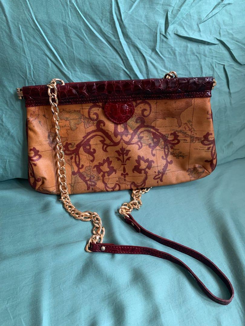 Rare Alviero Sling Bag (Category: Luxury Bags & Wallets) located in Makati City. Submitted by paraisodeclutters (Listing ID 1093602645, Image 1). Description: Super pretty and rare Alviero sling bag! This is definitely a steal. Guaranteed authentic. In excellent used condition. Comes in provided dust bag. Very pretty in actual! .