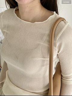 Ribbon miho 透膚木耳邊百搭開岔打底衣