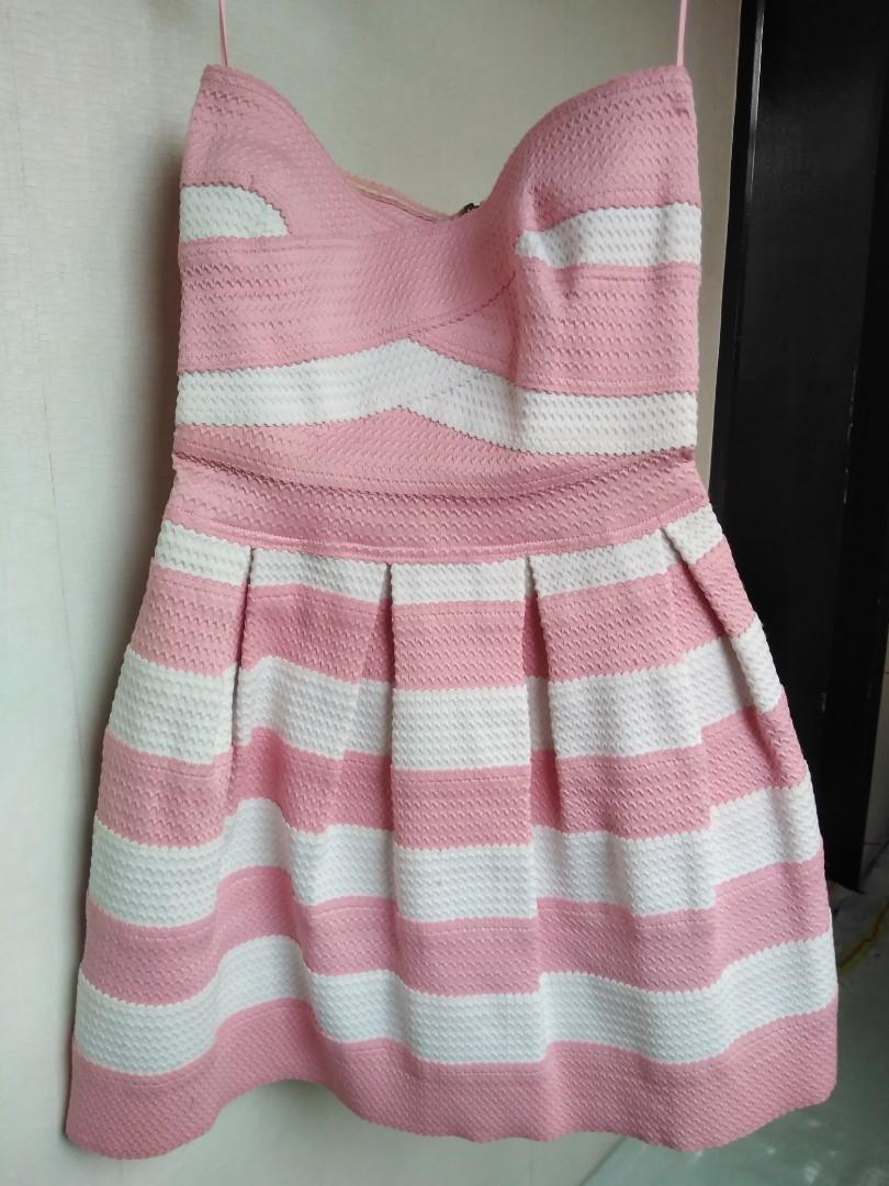 River Island Bandage Dress (Category: Dresses) located in Makati City. Submitted by dior21 (Listing ID 1093536600, Image 1). Description: used only once original price 4,200 Helping tags: Zara Topshop H&M.
