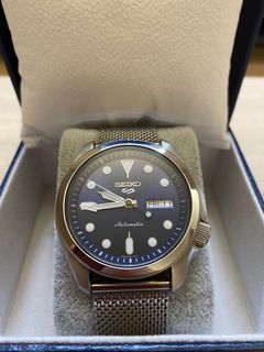 SEIKO精工5 Sports 機械錶(SRPE53K1)40mm, 他的時尚, 飾品配件在旋轉拍賣