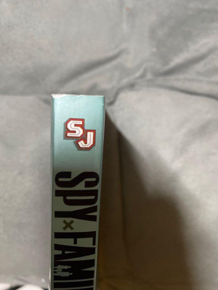spy x family volume 3 manga, Hobbies & Toys, Books & Magazines, Comics