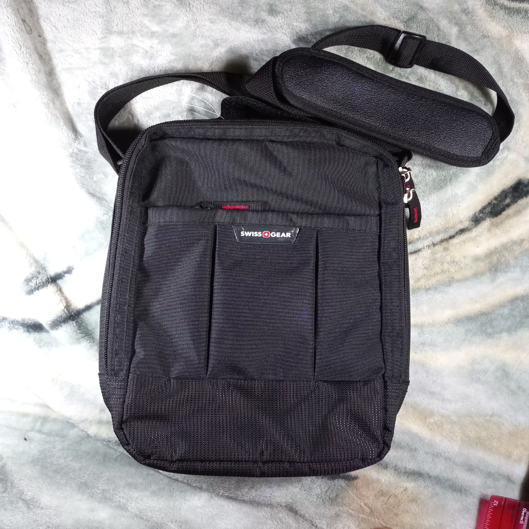 SWISS GEAR sling bag for Men 100% Authentic, Men's Fashion, Bags, Sling ...