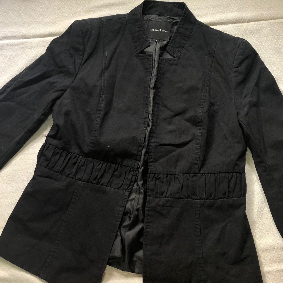 THE BLACK SHOP DENIM JACKET (Category: Coats, Jackets and Outerwear) located in Manila. Submitted by offbeyondph (Listing ID 1093652240, Image 1). Description: .