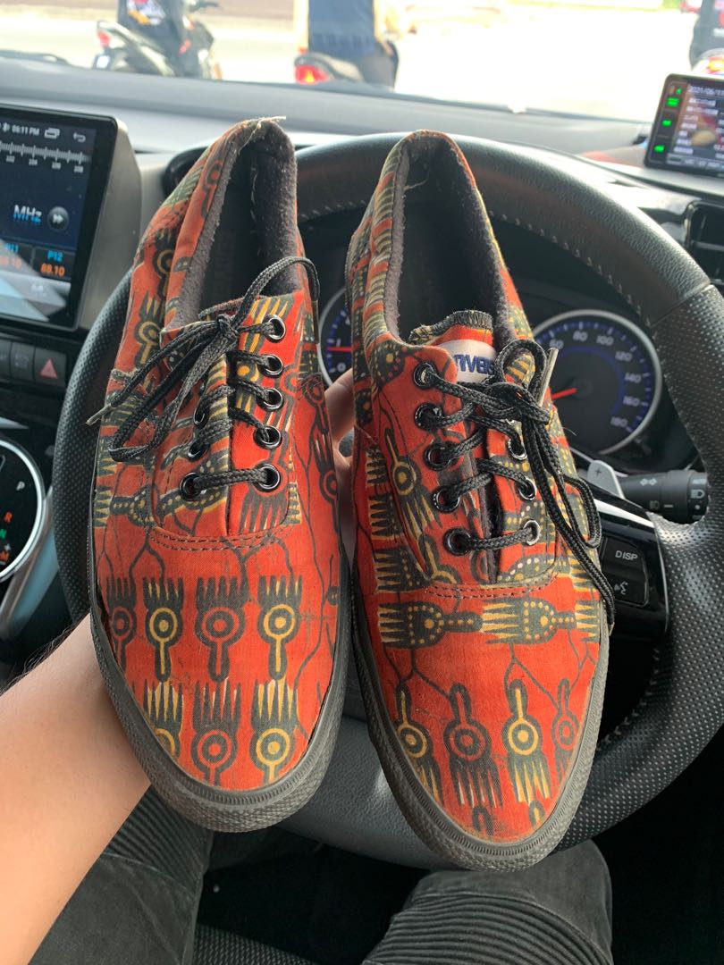 Vintage 80s Converse Skidgrip African Native Print Men s Fashion