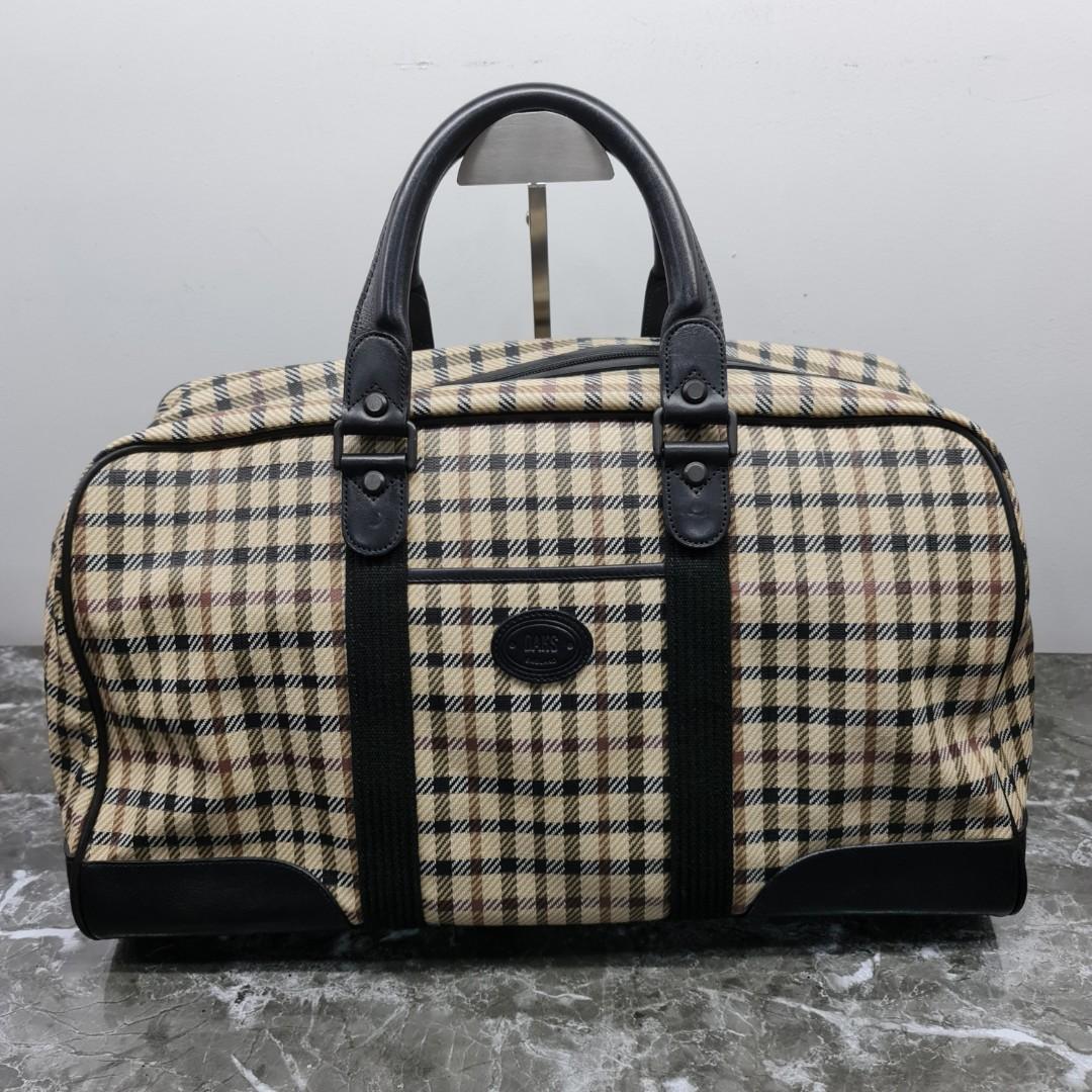 Daks travel sales bag