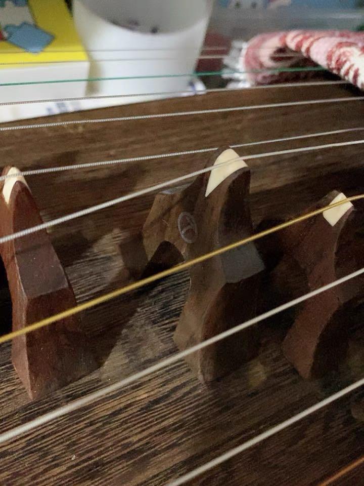 Guzheng bridge 琴码古筝 guzheng Qin Code 琴码 燕柱, Hobbies & Toys, Music