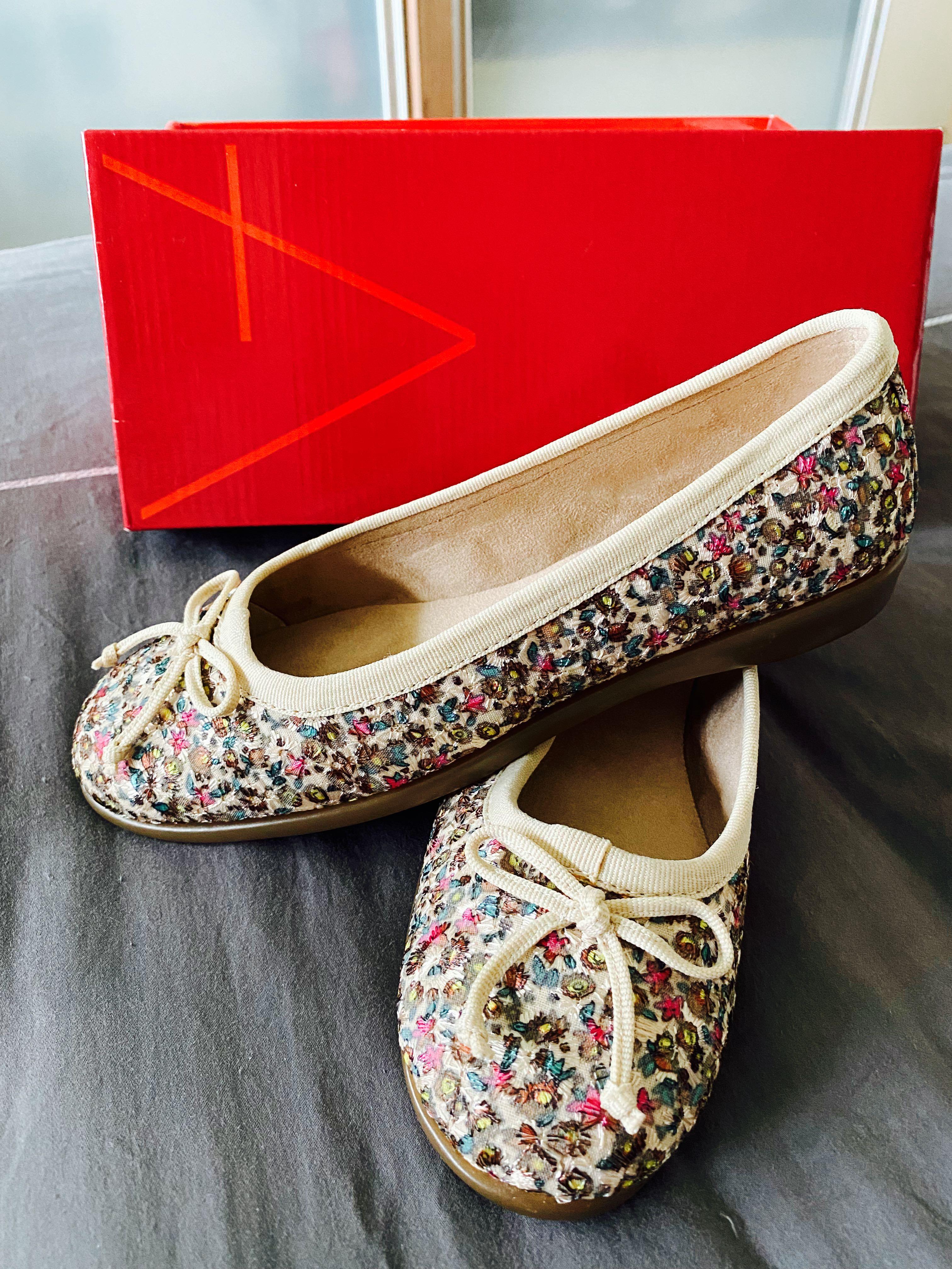 Aerosoles gold clearance flats