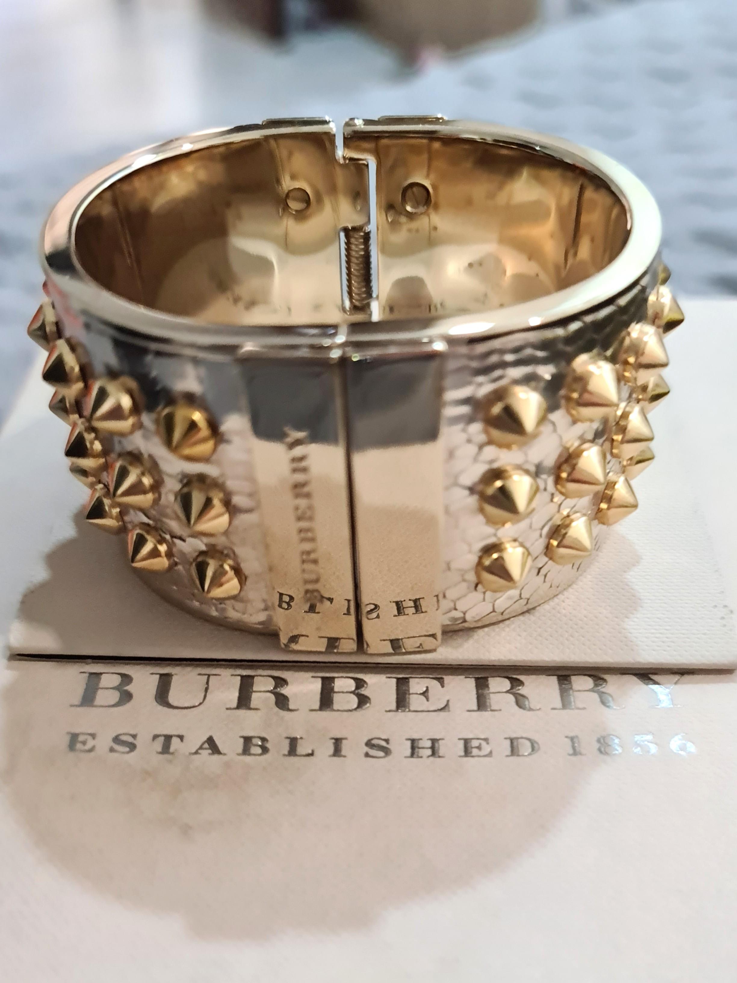 Burberry clearance cuff bracelet