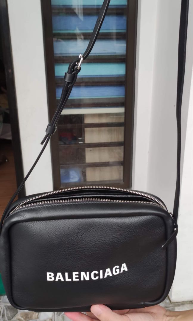 Balenciaga camera top bag replica