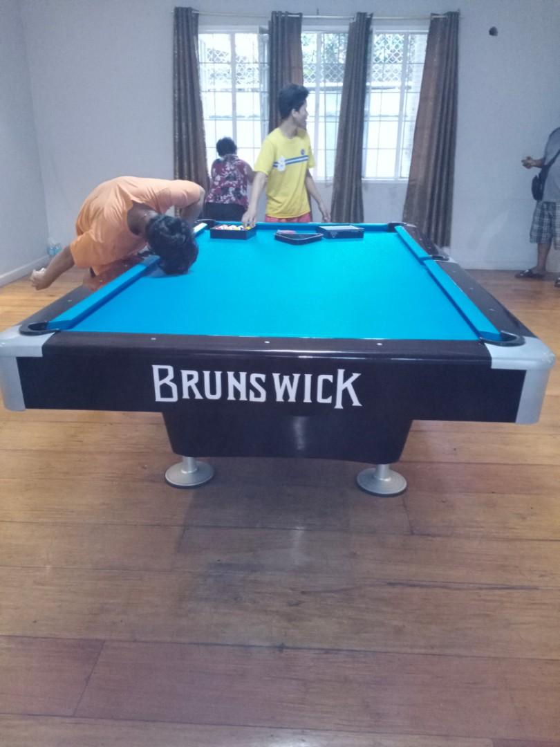 Billiards table for sale Brunswick brand made in korea, Sports