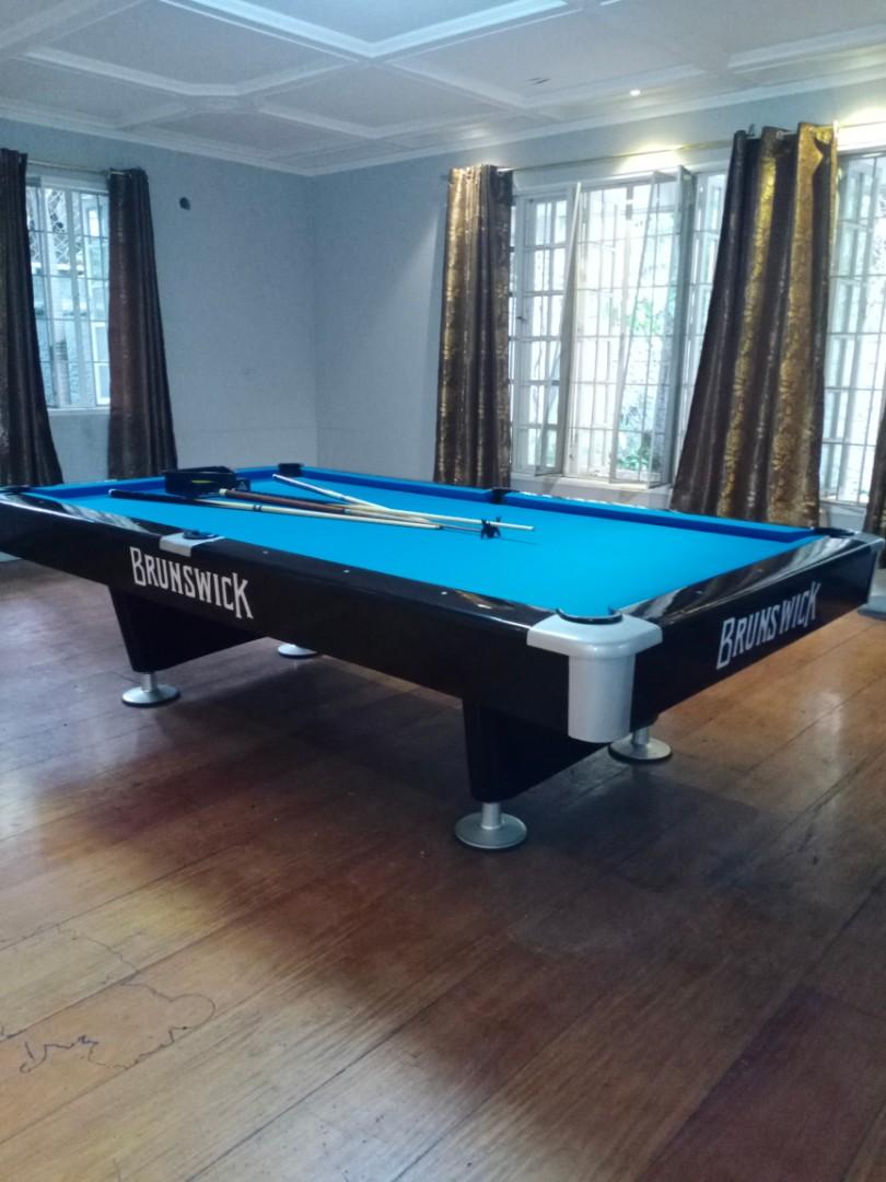 Billiards table for sale Brunswick brand made in korea, Sports