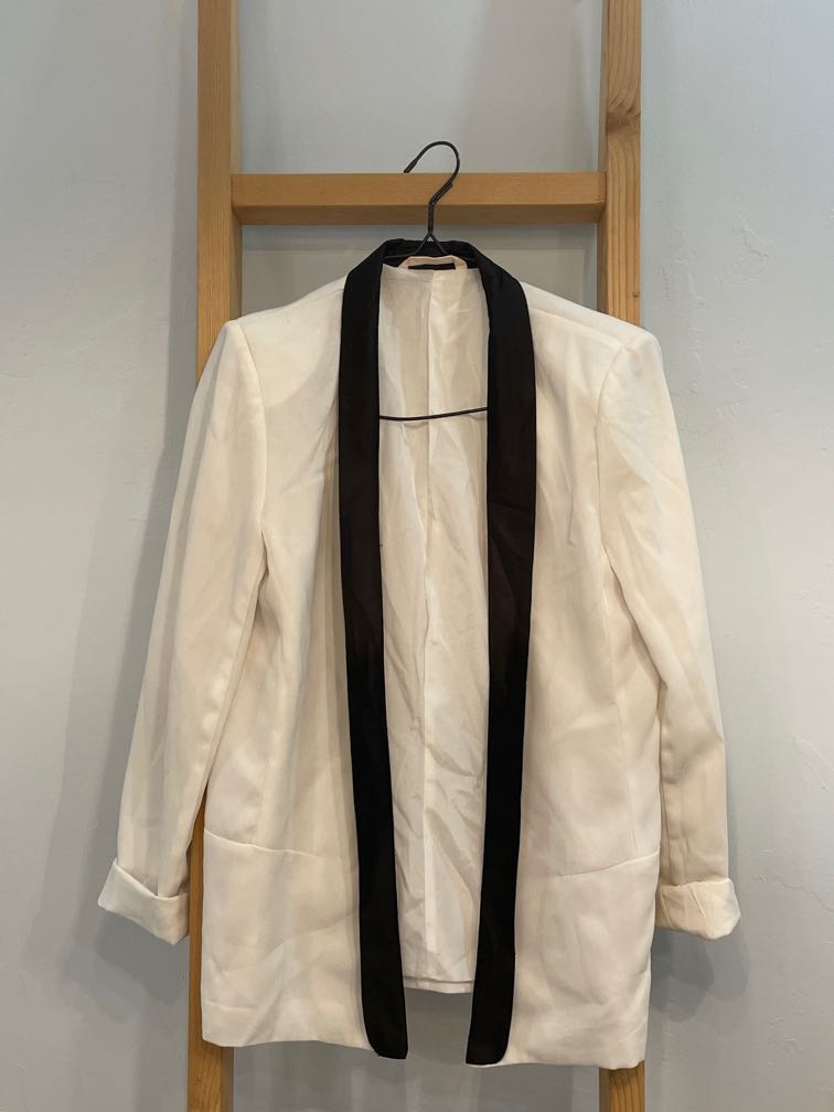 Classy Black Lapel on White Blazer
