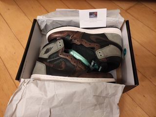 （分類：）位於 。 由 snkrhk 提交（商品編號 1093688816，圖片 1）。簡介： 。