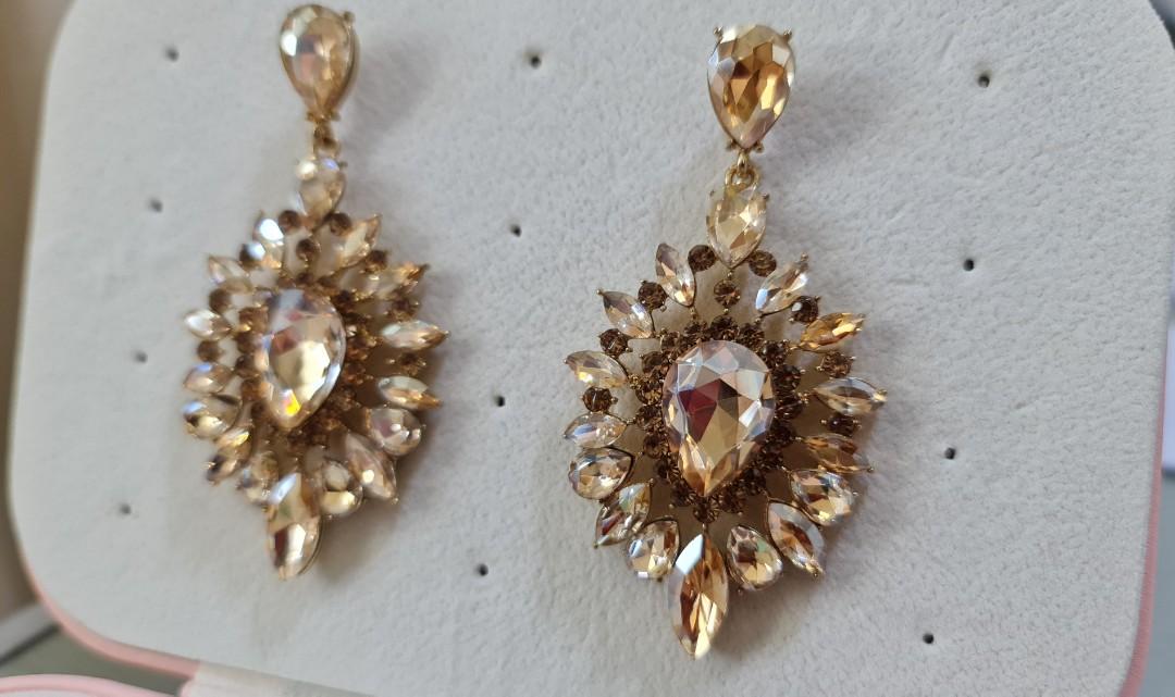 Champagne chandelier hotsell earrings