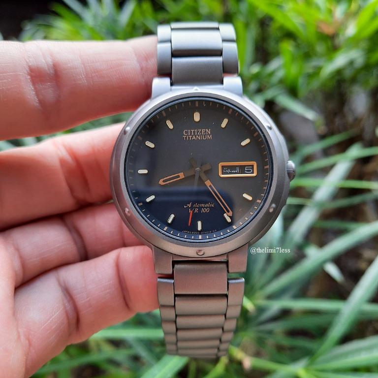 Citizen Titanium WR100 Automatic Watch not Seiko or Mido