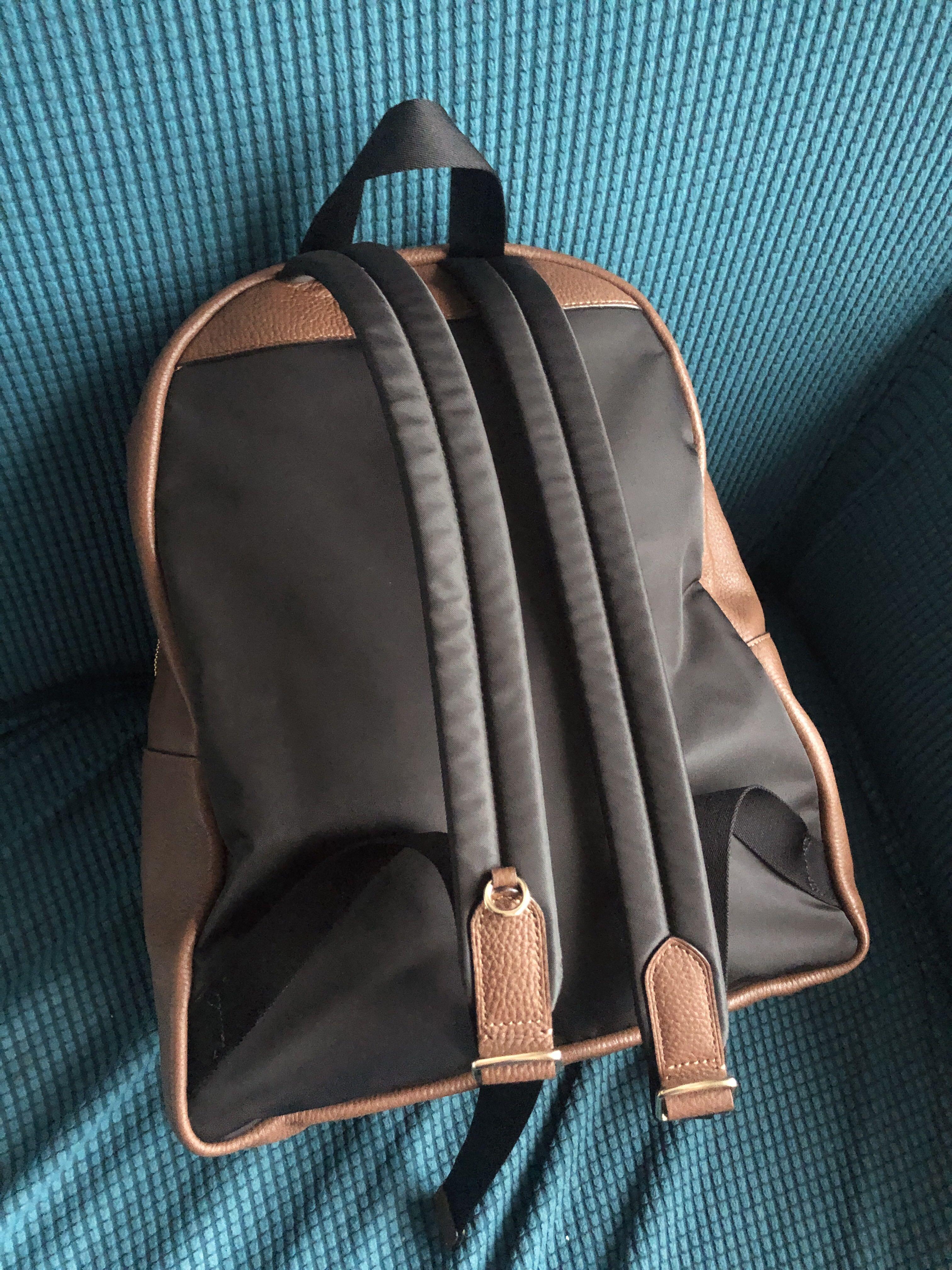 Coach Charlie Backpack Large in Pebble Leather, Women's Fashion, Bags