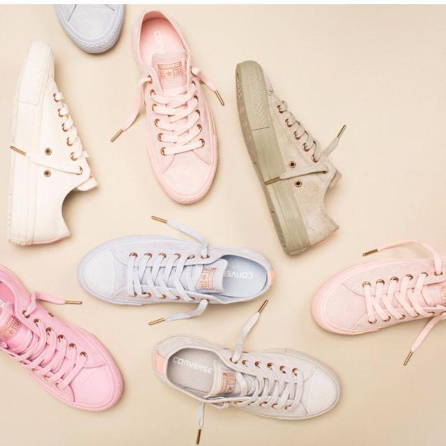 Chuck taylor all star spring blossom top