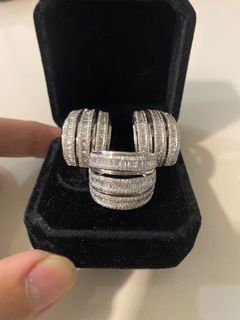 (Category: ) located in . Submitted by mariemars (Listing ID 1093818915, Image 1). Description: .