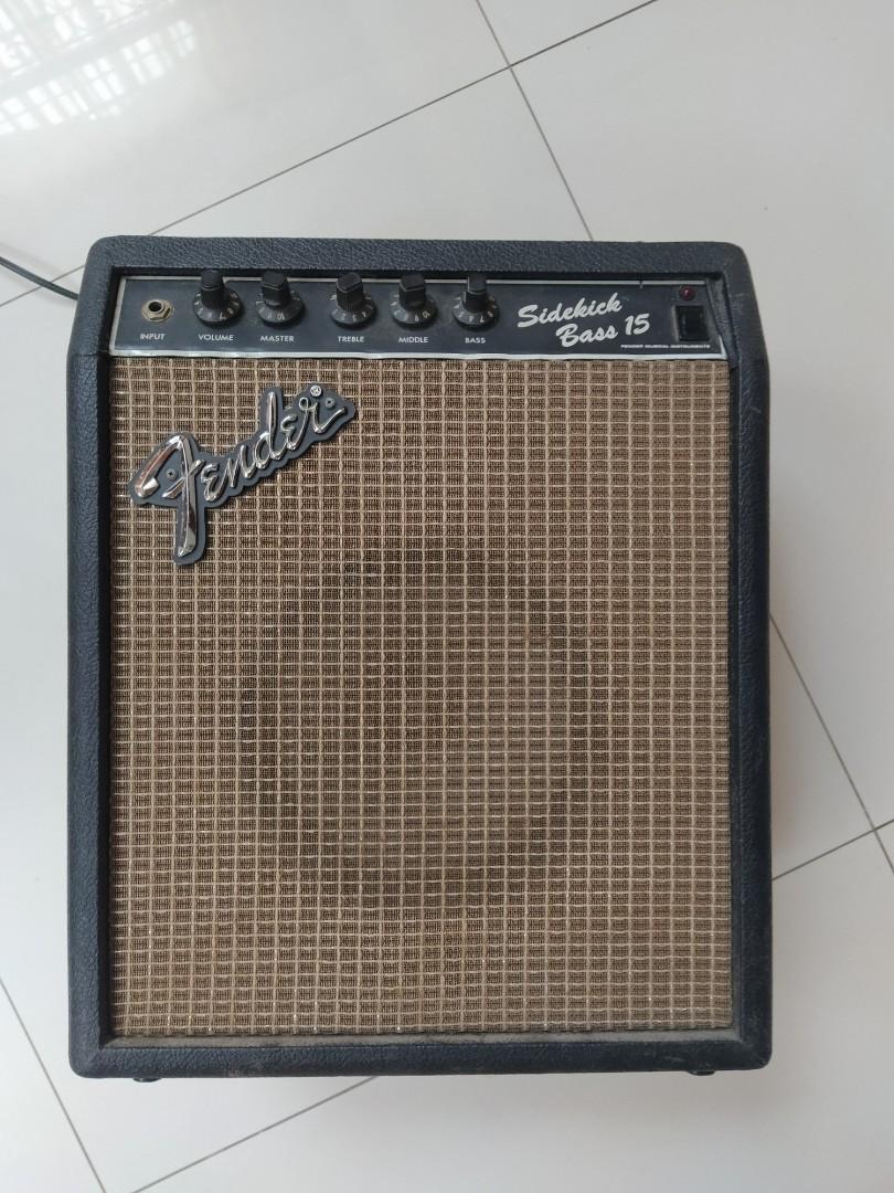 For sale Fender Sidekick Bass 15 Amp PLEASE READ THE