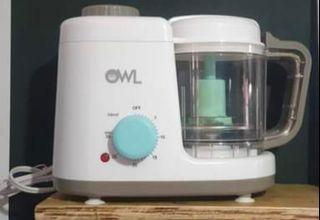 Food processor with steamer
