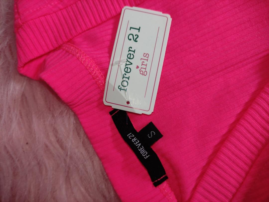 Forever 21 Overruns (Category: Blouses) located in Quezon City. Submitted by rmprism (Listing ID 1093759895, Image 3). Description: Overruns sexy tops ♥️ For pick up or delivery via Mr. Speedy or Lalamove.