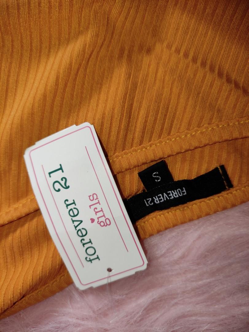 Forever 21 Overruns (Category: Blouses) located in Quezon City. Submitted by rmprism (Listing ID 1093760230, Image 3). Description: Overruns sexy tops ♥️ For pick up or delivery via Mr. Speedy or Lalamove.