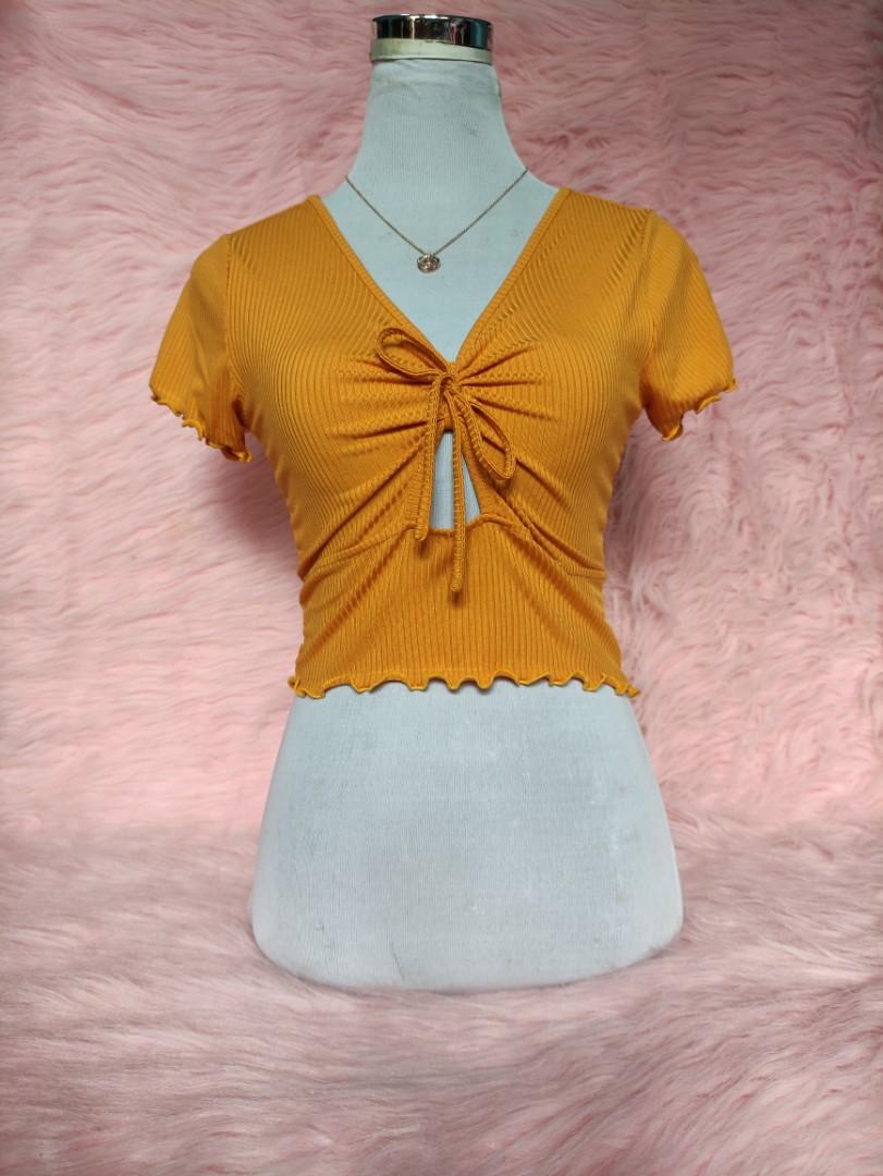 Forever 21 Overruns (Category: Blouses) located in Quezon City. Submitted by rmprism (Listing ID 1093761111, Image 2). Description: Overruns sexy tops ♥️ For pick up or delivery via Mr. Speedy or Lalamove.