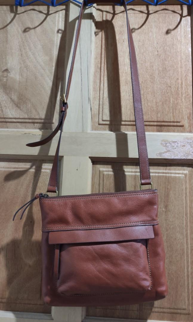 Aida crossbody fossil best sale