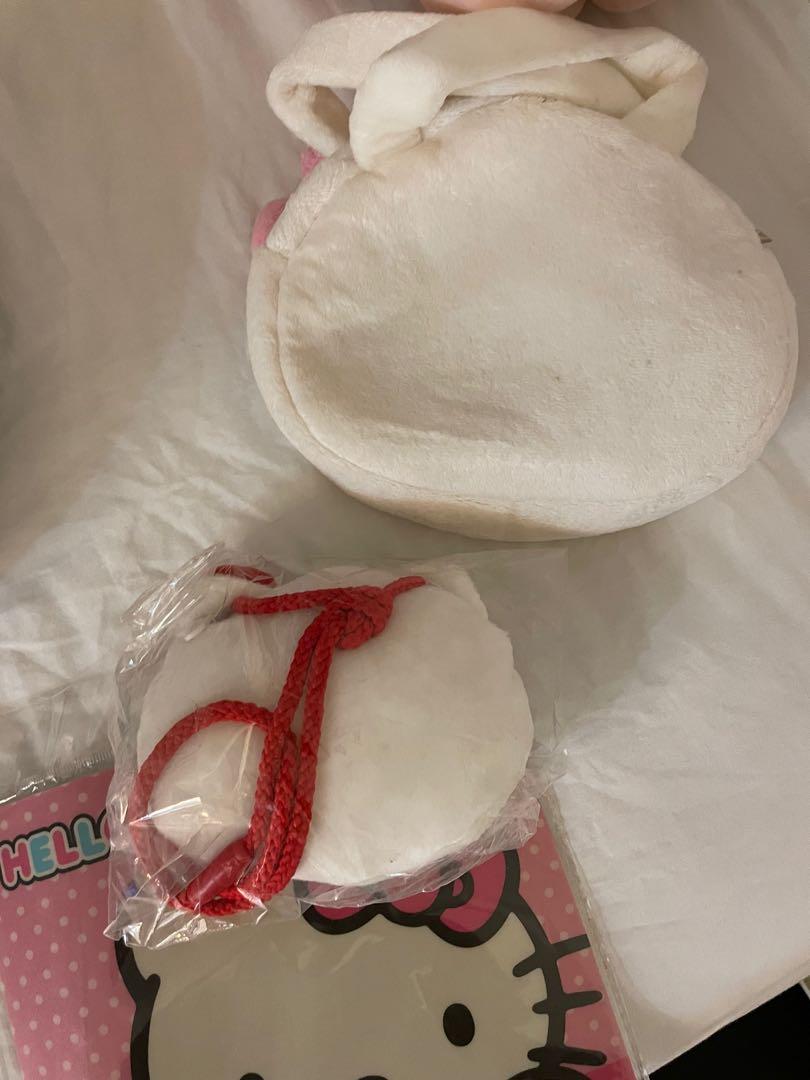Hello Kitty Bundle (Category: Character Goods) located in Singapore. Submitted by lydiakew (Listing ID 1093841472, Image 3). Description: All for $15!.