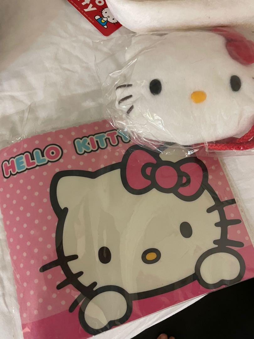 Hello Kitty Bundle (Category: Character Goods) located in Singapore. Submitted by lydiakew (Listing ID 1093841472, Image 2). Description: All for $15!.