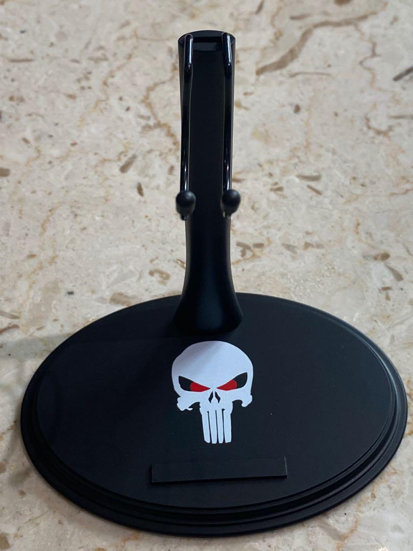 Hot toys sideshow figure stand Ironman wolverine xxmen., Hobbies