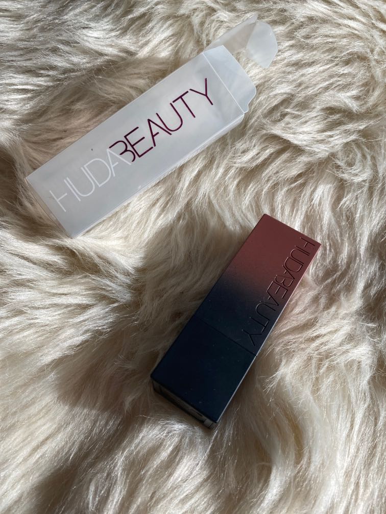 Huda Beauty Power Bullet Matte Lipstick in Joyride, Beauty & Personal