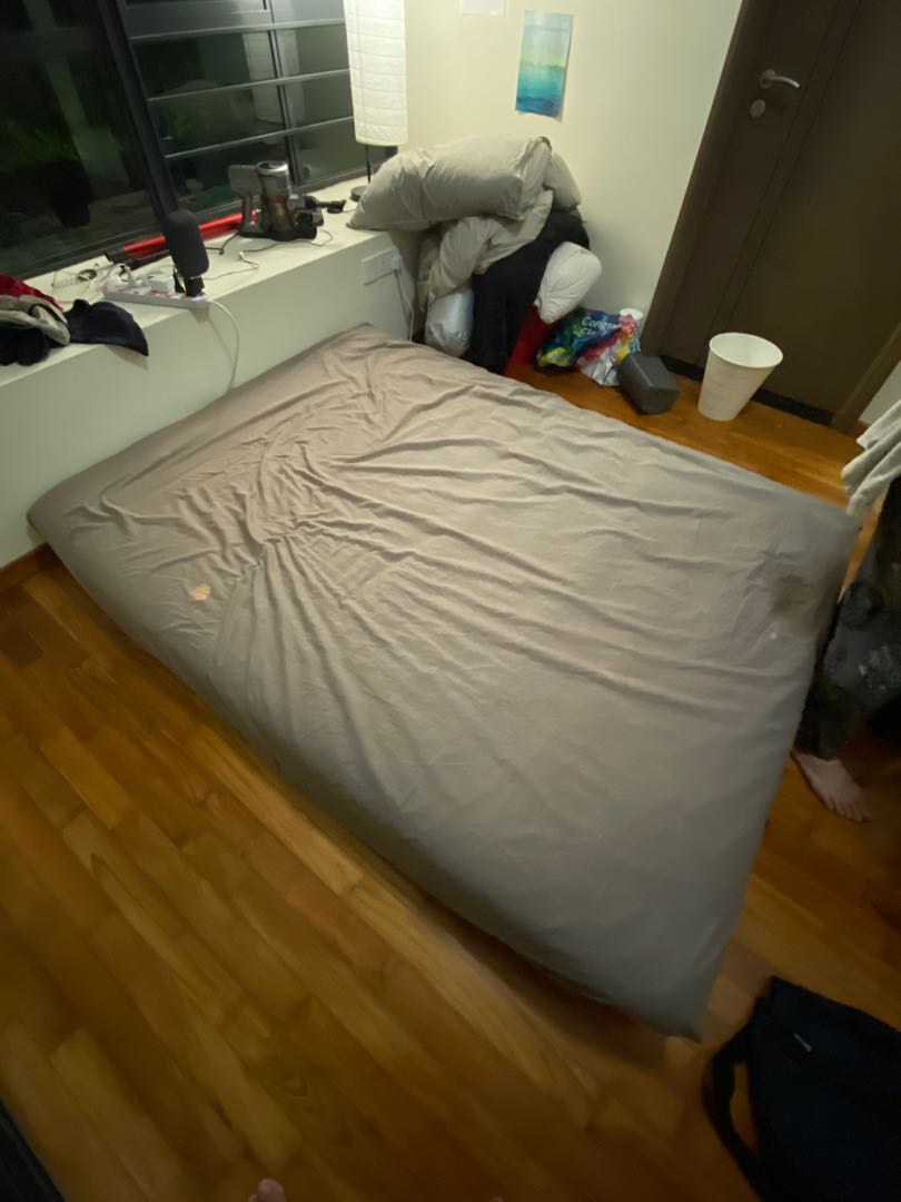 IKEA Queen Mattress hovag (up 500), Furniture & Home Living, Furniture