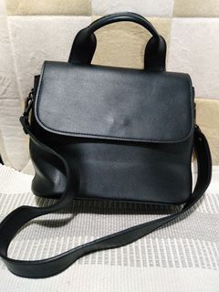 (Category: ) located in . Submitted by bags.net (Listing ID 1093755492, Image 1). Description: .