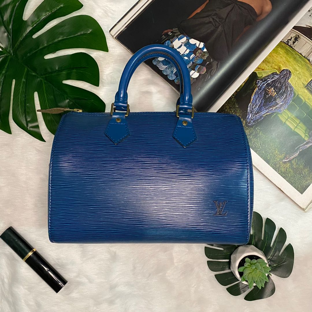 Louis Vuitton Blue Epi Leather Speedy 25 Bag .  Luxury, Lot #75020