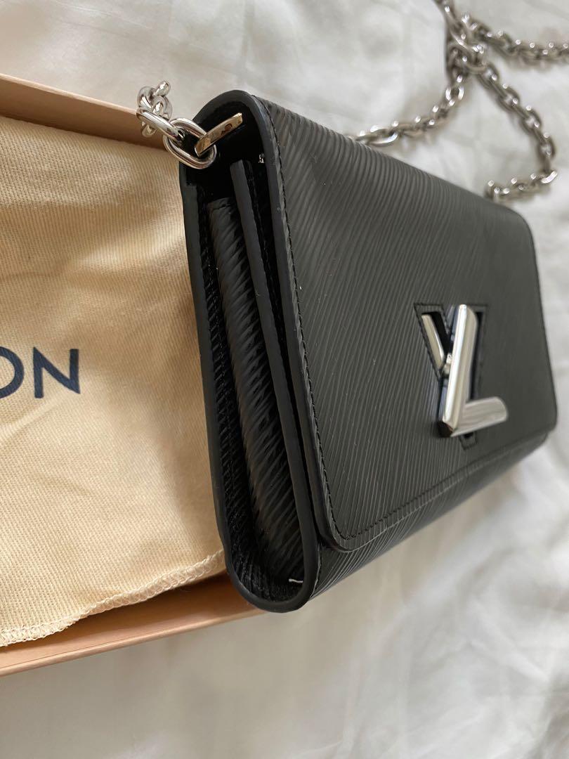 Twist belt wallet on chain leather handbag Louis Vuitton Black in Leather -  31898559