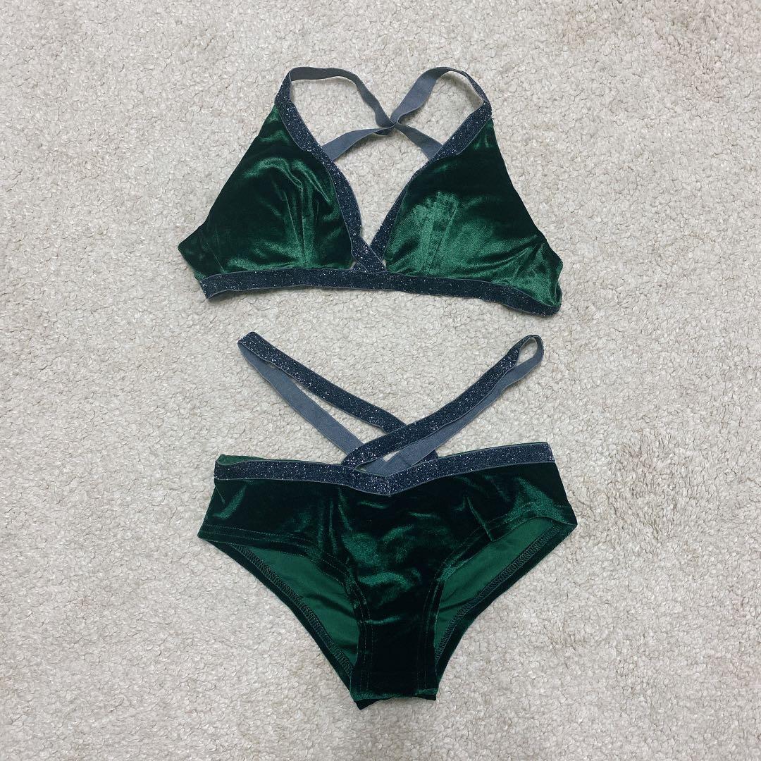 Lunalae Sienna Top + Low Waist Shorts Velvet Green (AU Size 6) Pole Wear,  Women's Fashion, Activewear on Carousell