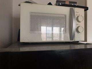 Microwave Oven Whirlpool