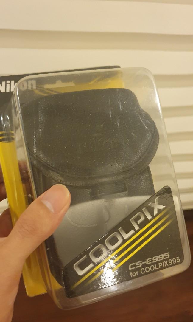 Nikon Coolpix Vintage Camera Pouch (Category: Camera Bags & Carriers) located in Manila. Submitted by olxph_23709942 (Listing ID 1093829365, Image 1). Description: vintage, unused.