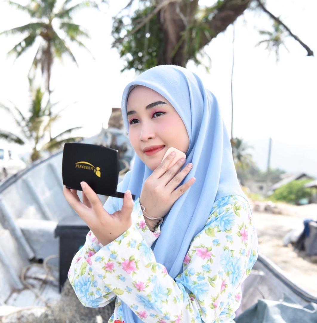 Miracle Two Way Cake Powder With Jojoba Oil Nurraysa Beauty Personal Care Face Makeup On Carousell