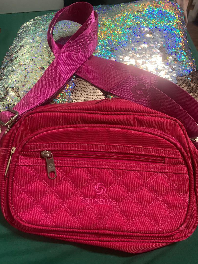 Pink Bag (Category: Cross-body Bags) located in Paranaque City. Submitted by rubyduya (Listing ID 1093688945, Image 1). Description: Never used just stored. Gifted.