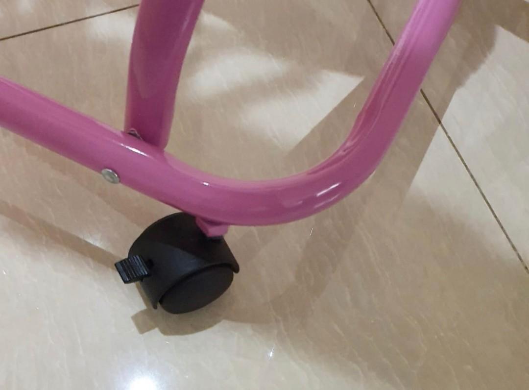 Portable Baby Cradle Stand Rigid and Perfect condition, Babies & Kids