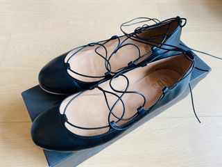 （分類：）位於 。 由 tosavetheworld 提交（商品編號 1093784361，圖片 1）。簡介： 。