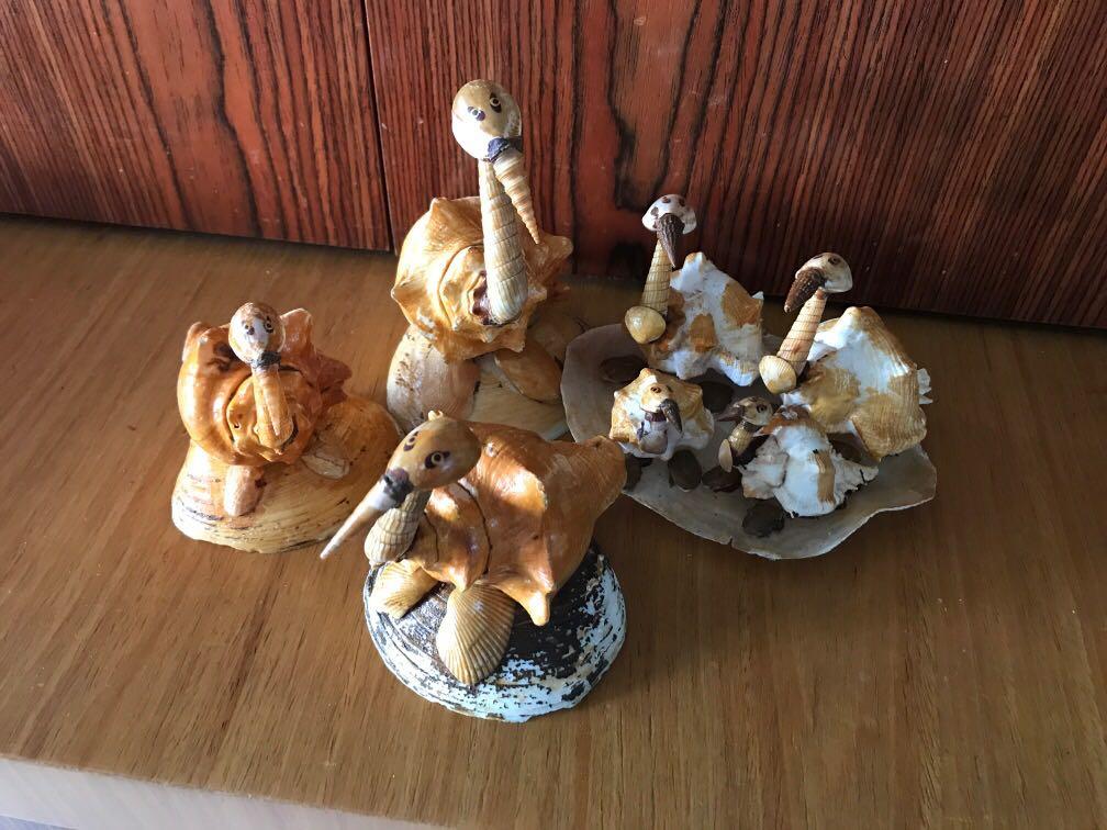 Seashells decorations (Category: Other Home Decor) located in Singapore. Submitted by g_shal (Listing ID 1093692418, Image 1). Description: Decorative items made out of seashells.