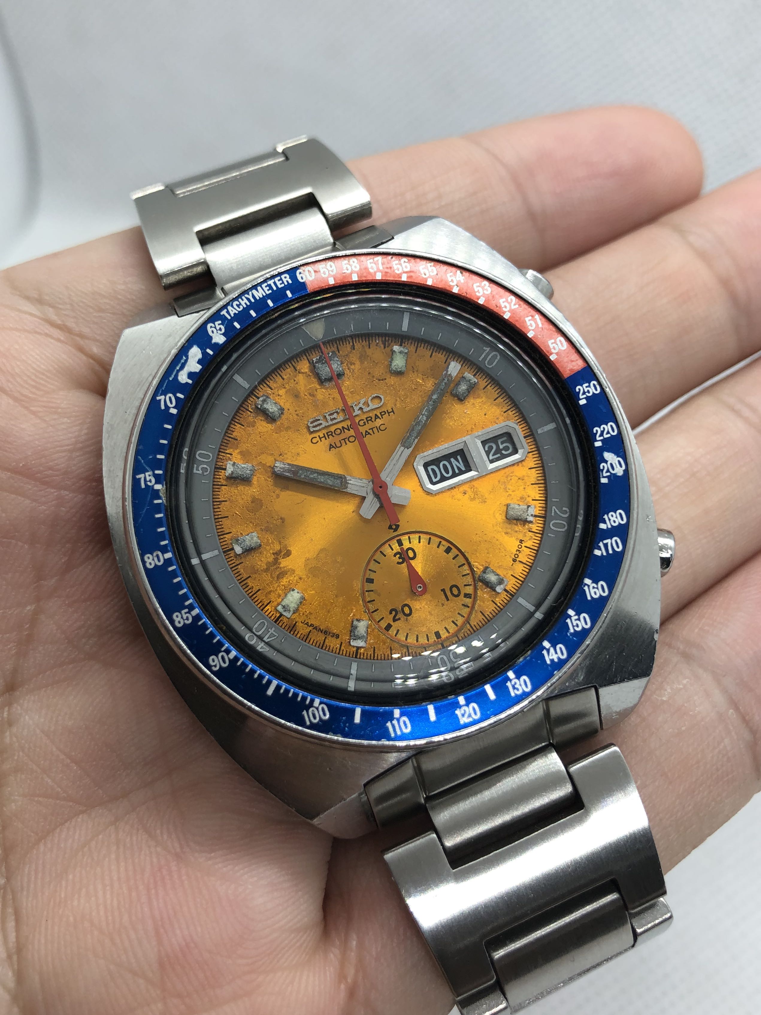 Seiko Pogue 6139 Vintage 1977 Yellow 40mm Automatic Chronograph