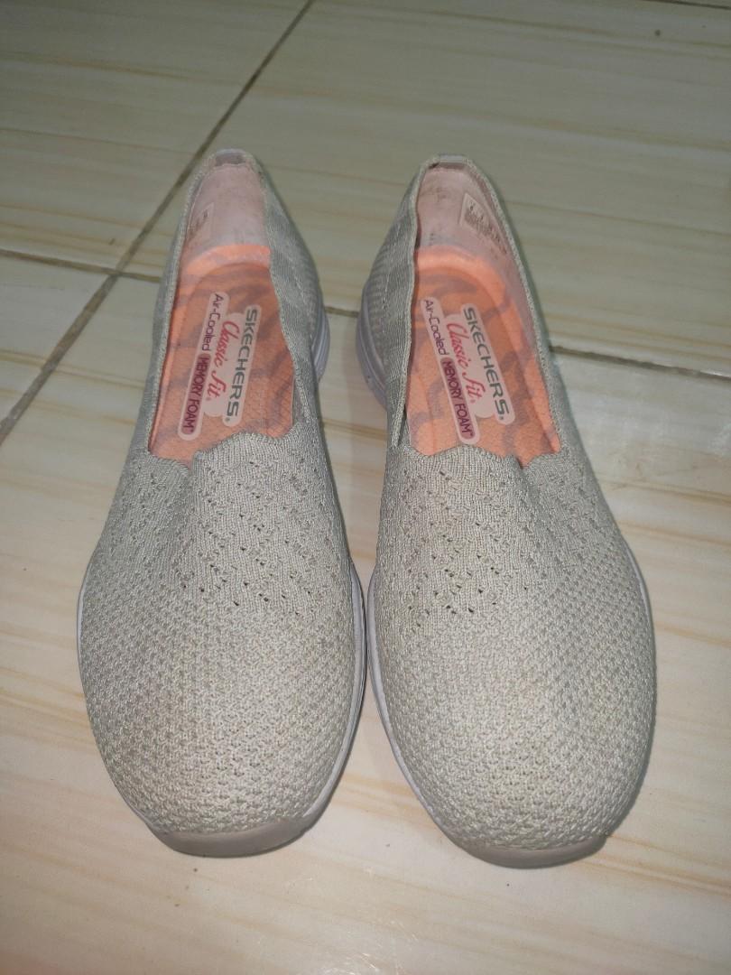 skechers seager slip on