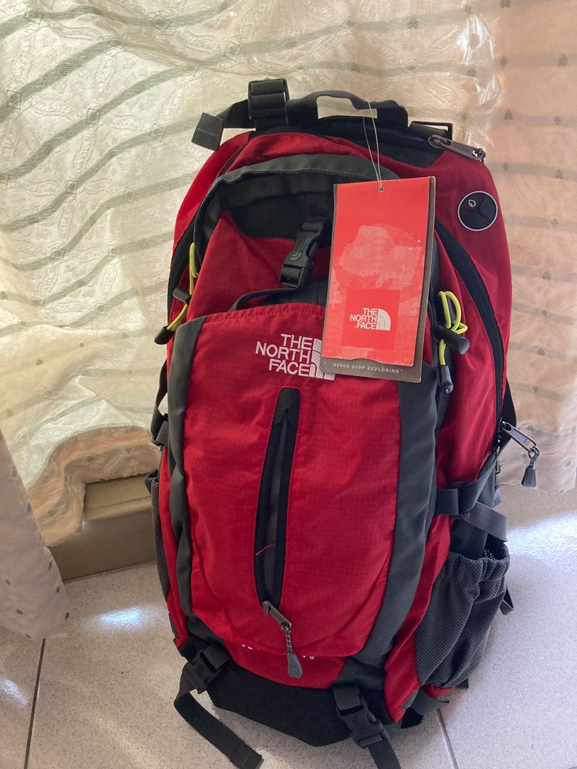 The north face electron 40 on sale