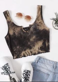 (Category: ) located in . Submitted by ur_closet (Listing ID 1093887906, Image 1). Description: .