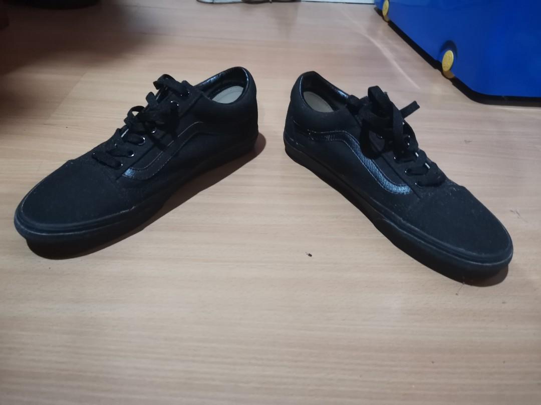 triple black leather vans