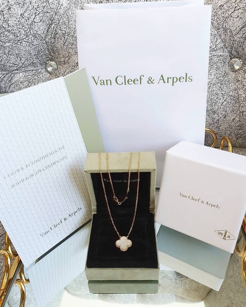 Vca mop deals necklace